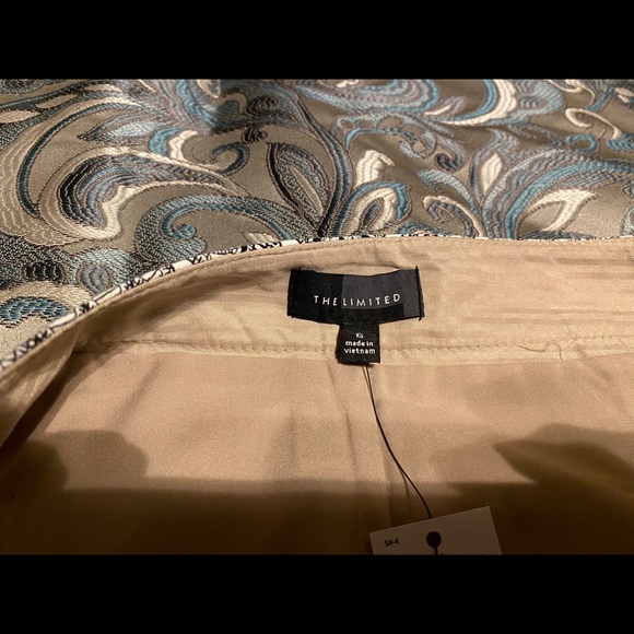 The Limited printed B&W with tan skirt size 6 NWT - Picture 5 of 7